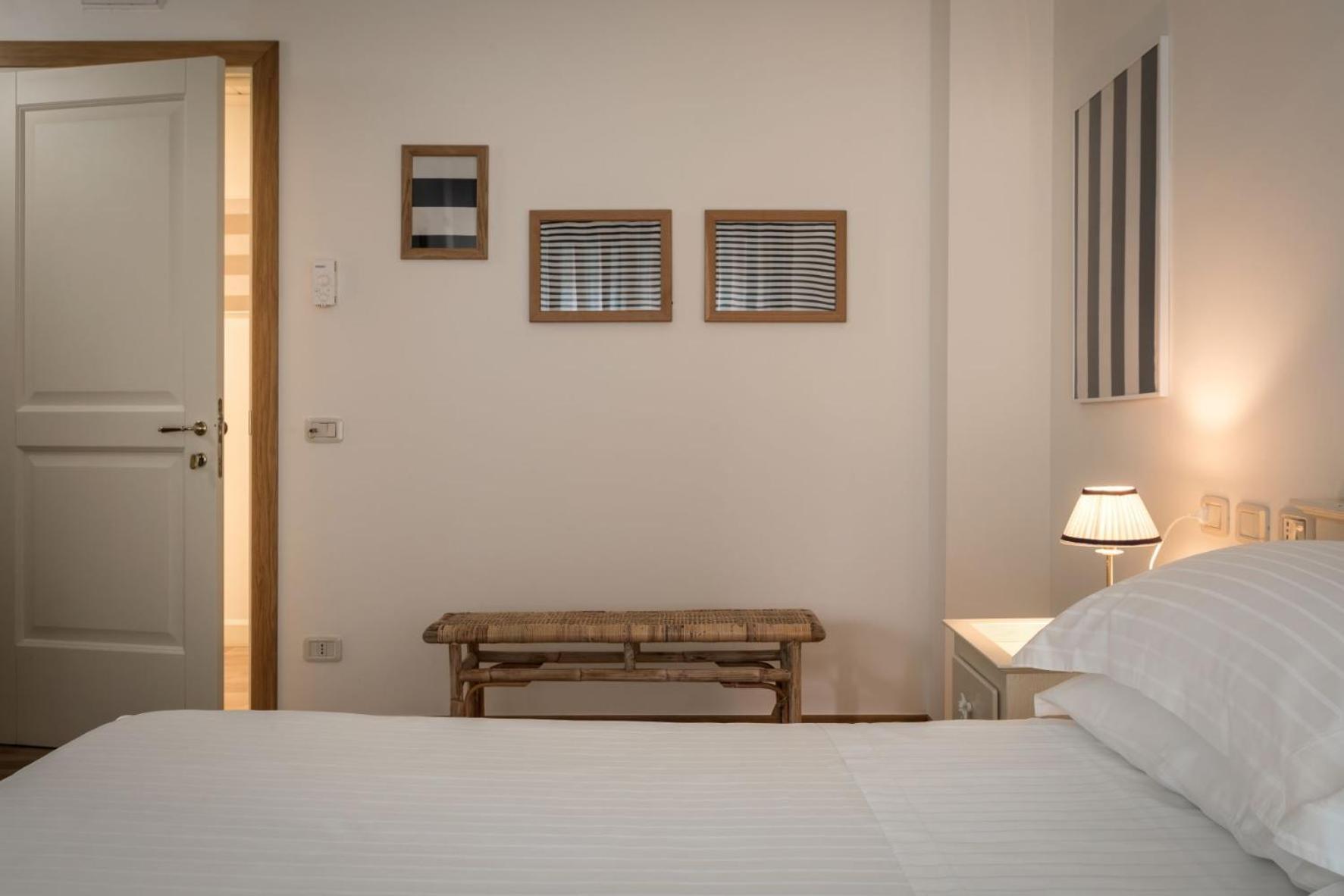 Mure Hotel Нумана Экстерьер фото