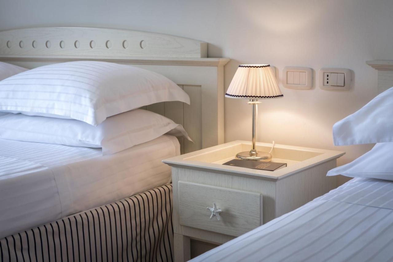 Mure Hotel Нумана Экстерьер фото
