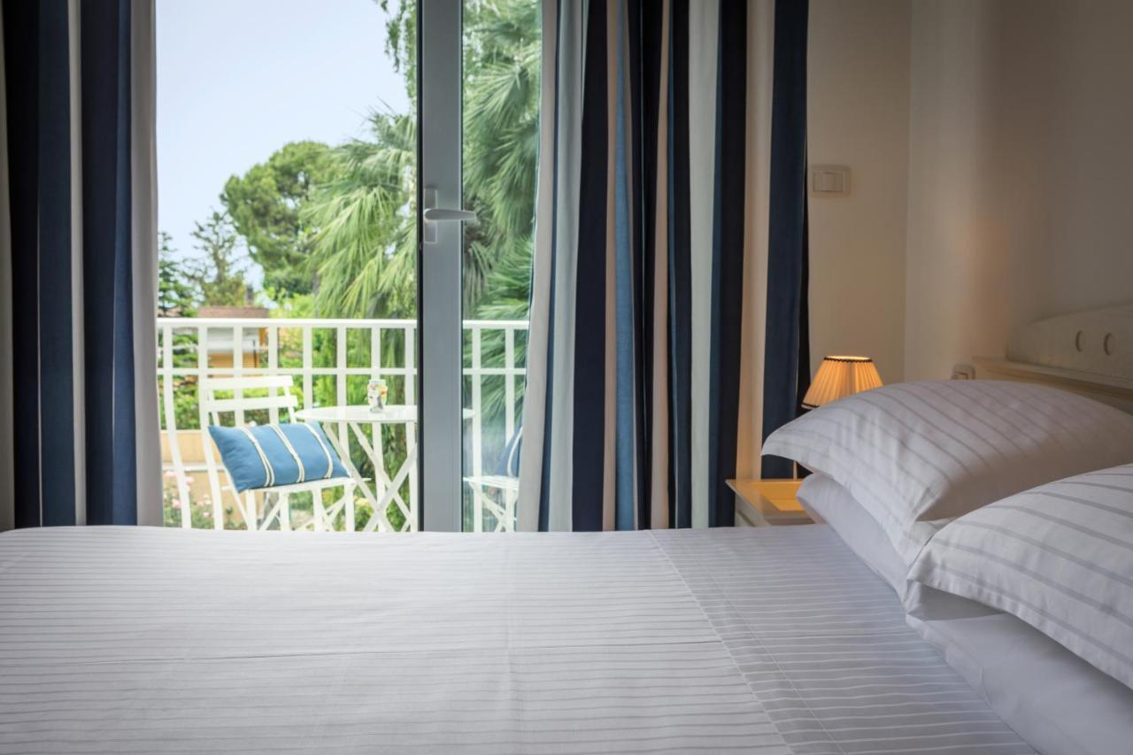 Mure Hotel Нумана Экстерьер фото