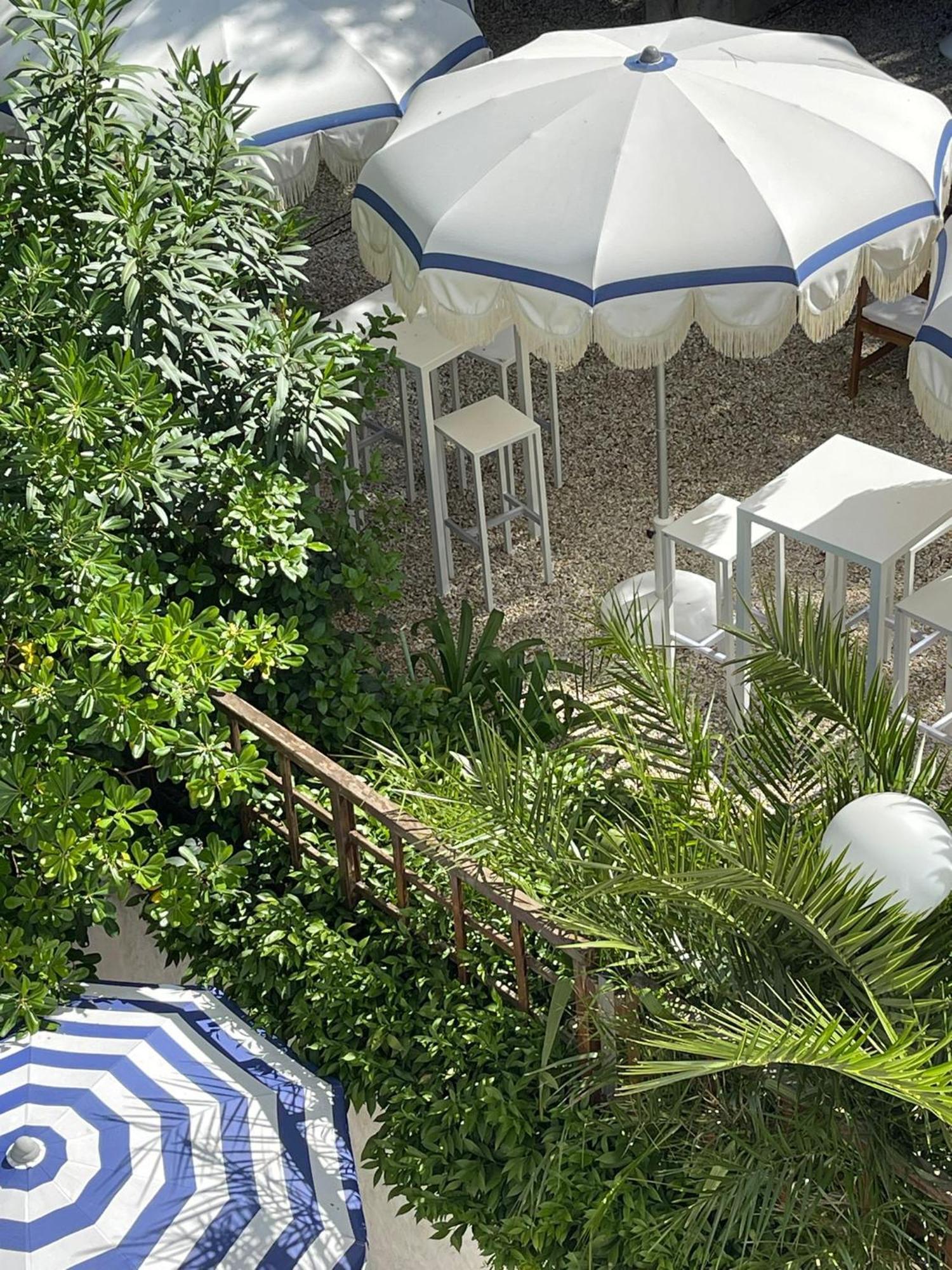 Mure Hotel Нумана Экстерьер фото