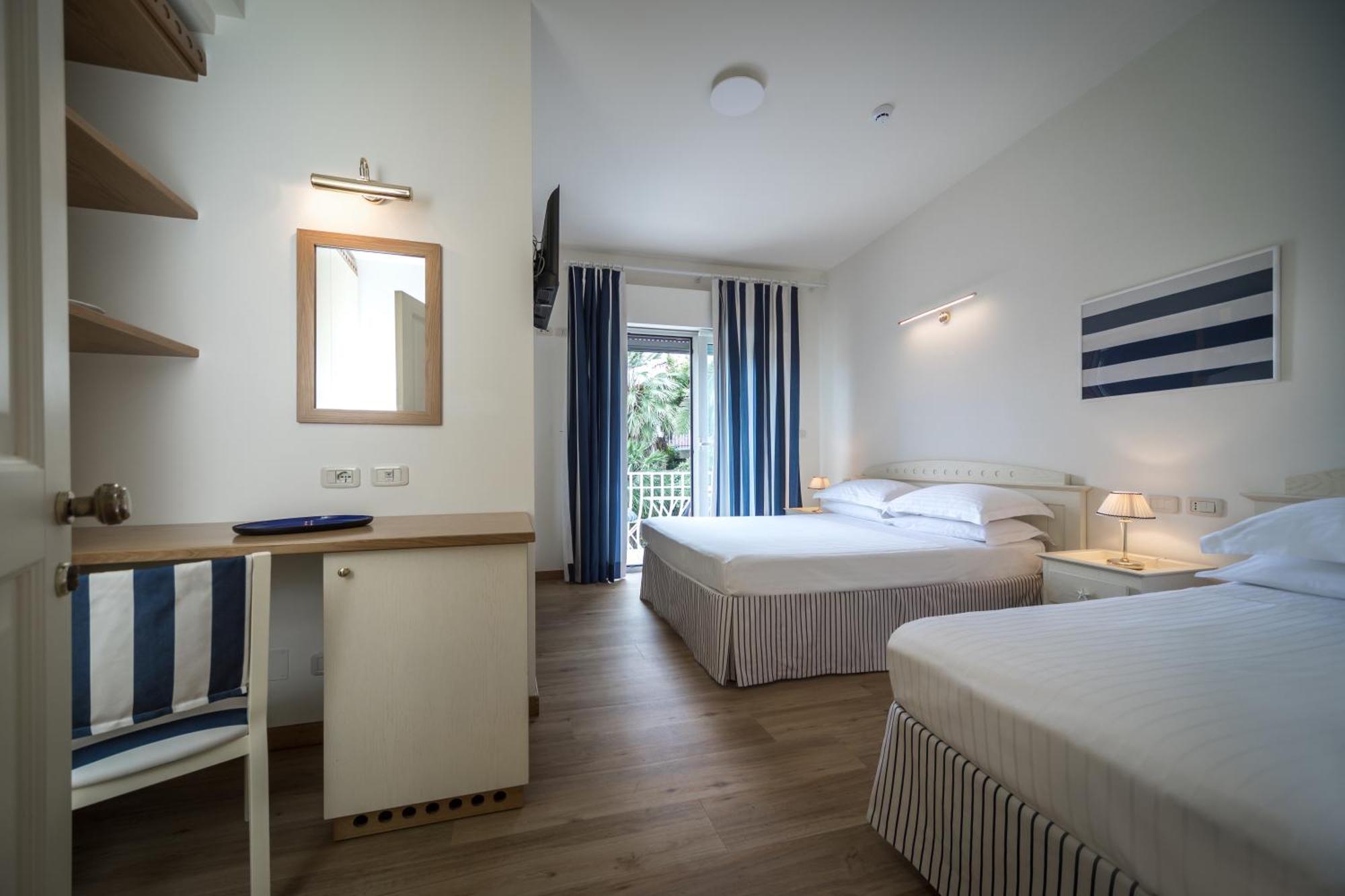 Mure Hotel Нумана Экстерьер фото
