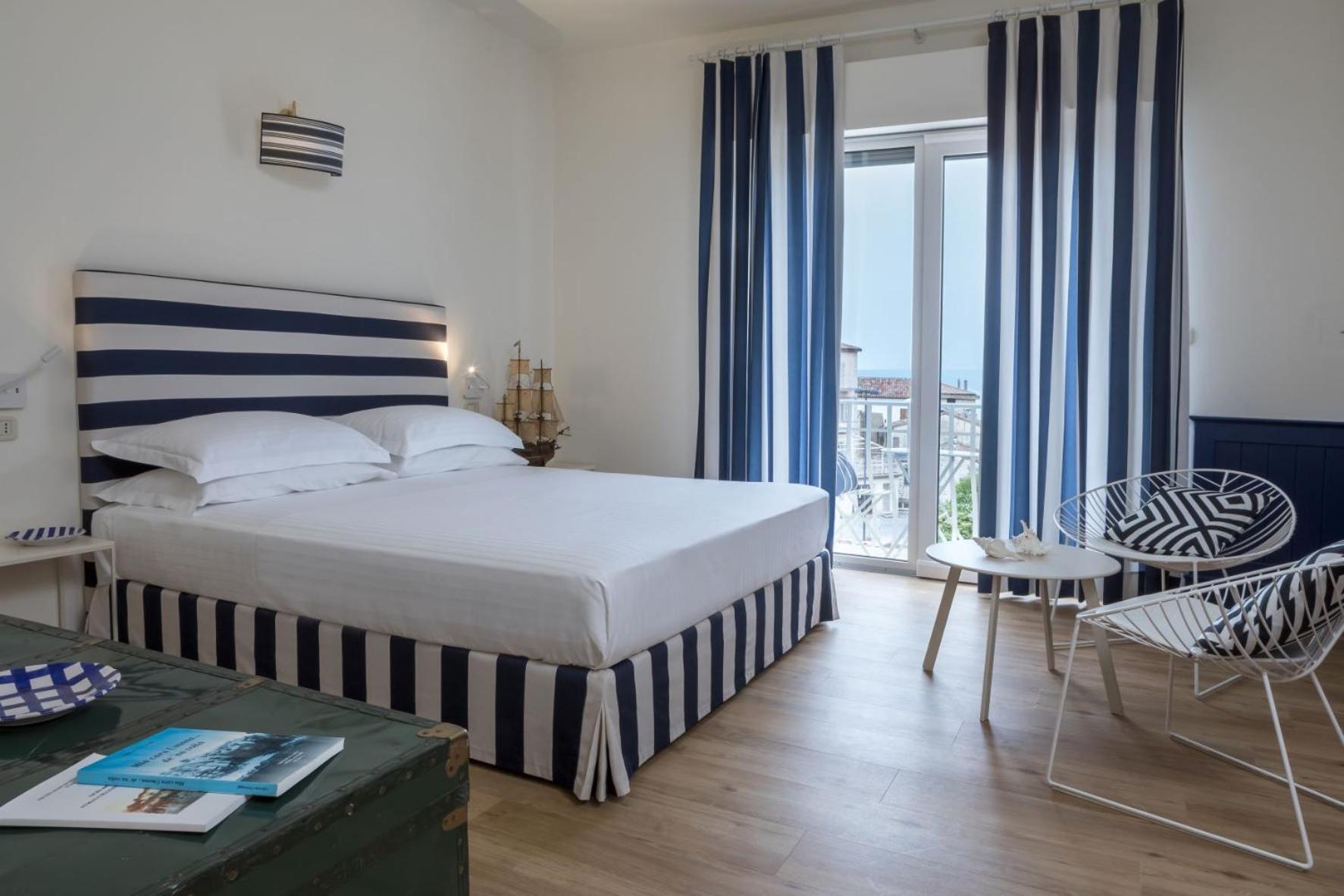 Mure Hotel Нумана Экстерьер фото