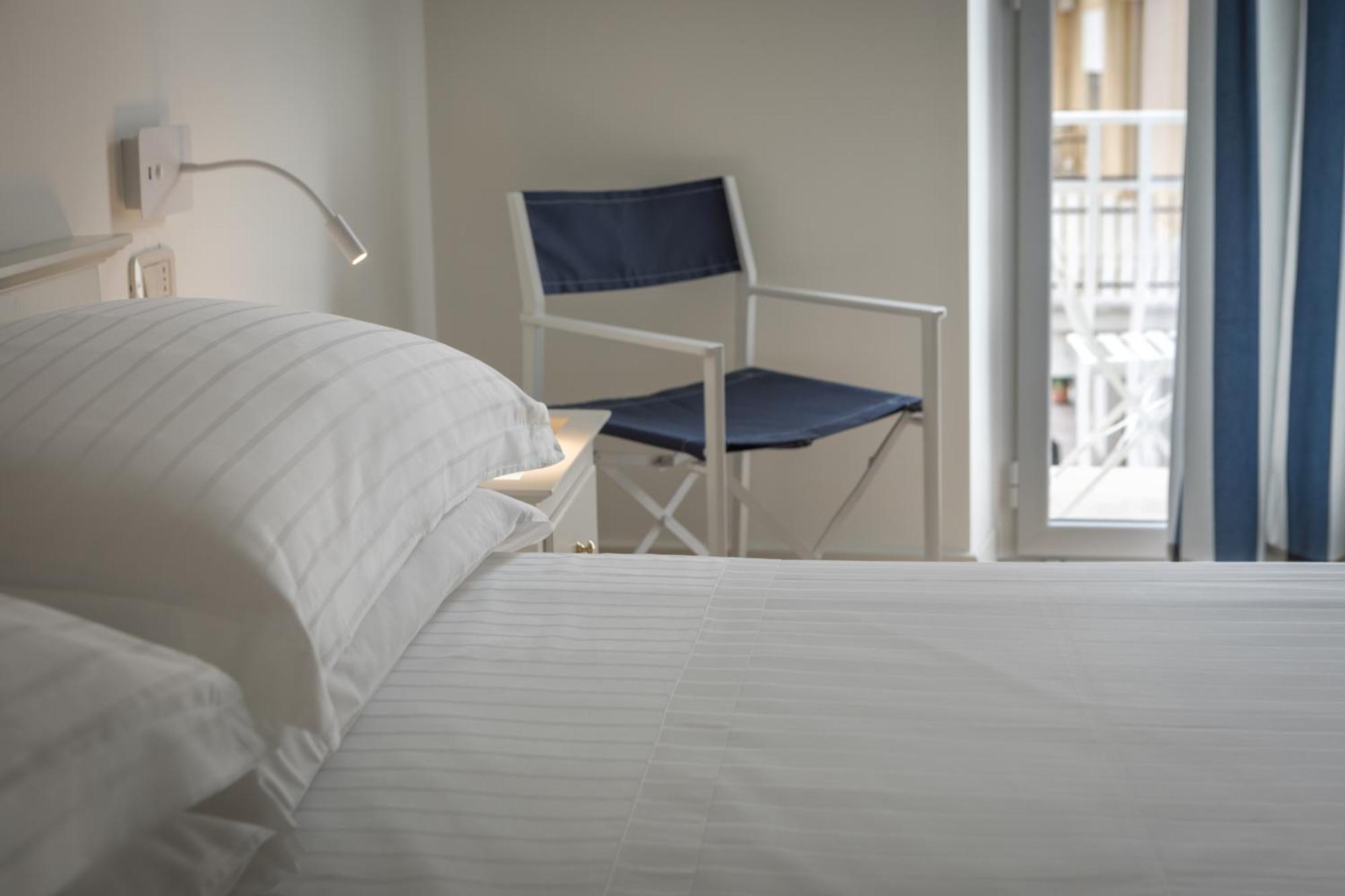 Mure Hotel Нумана Экстерьер фото